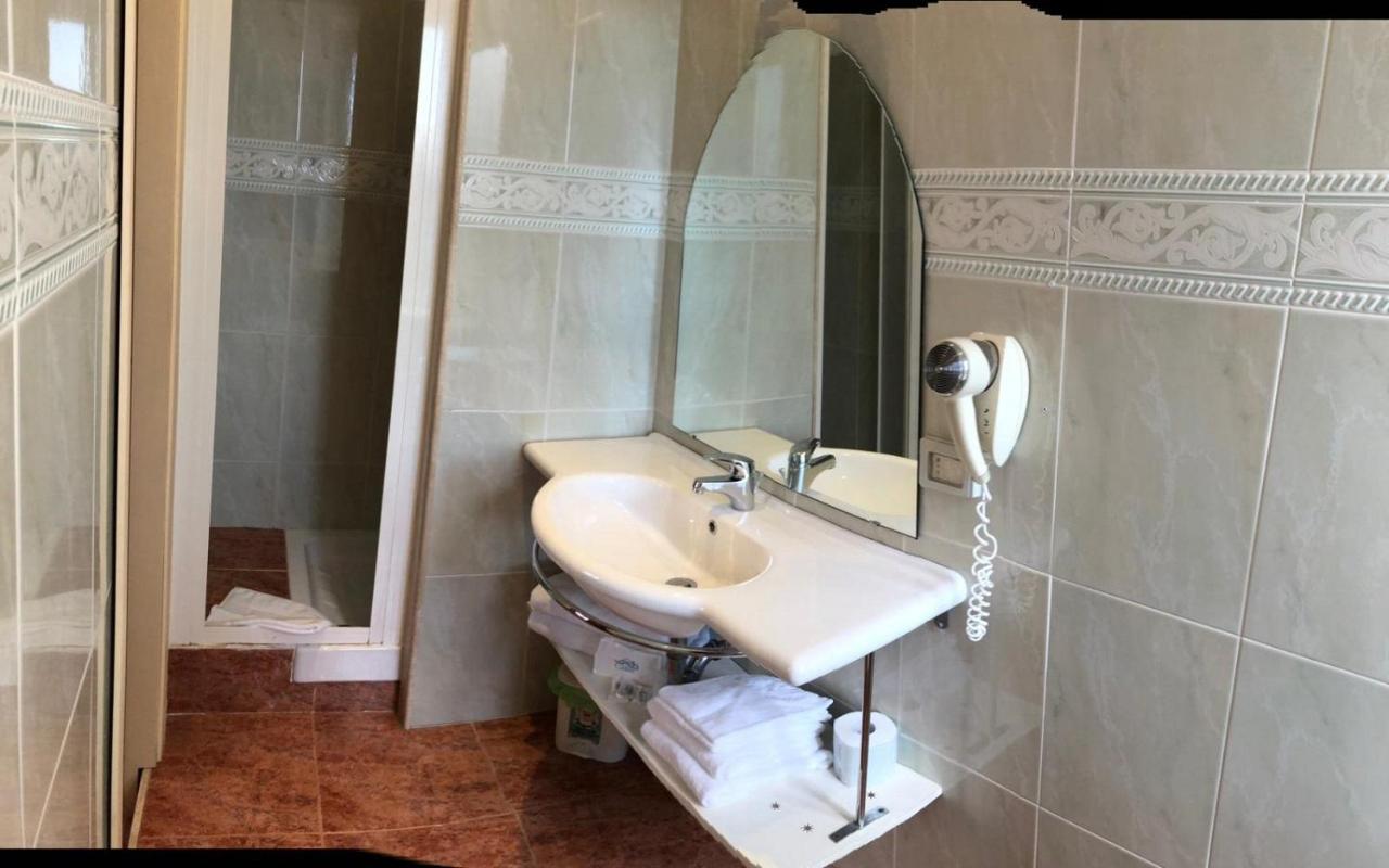 Hotel Quadrifoglio by Mancini Roma Esterno foto