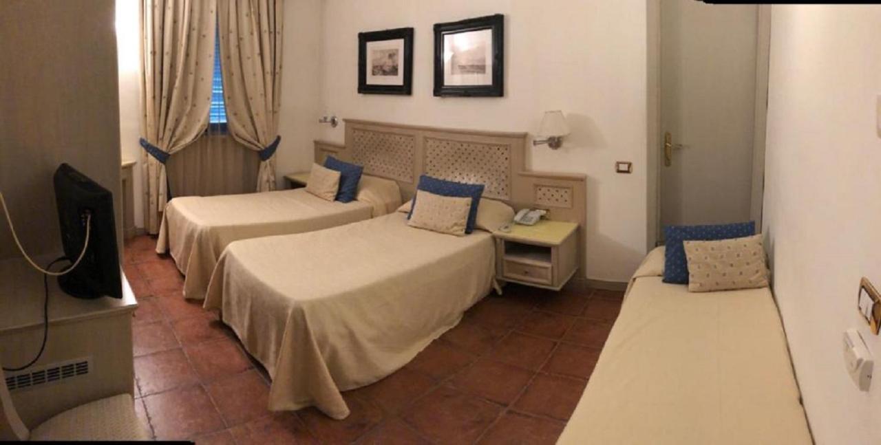 Hotel Quadrifoglio by Mancini Roma Esterno foto